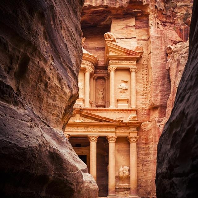 Rovine dell'antica città di Petra, Giordania | Turisanda
