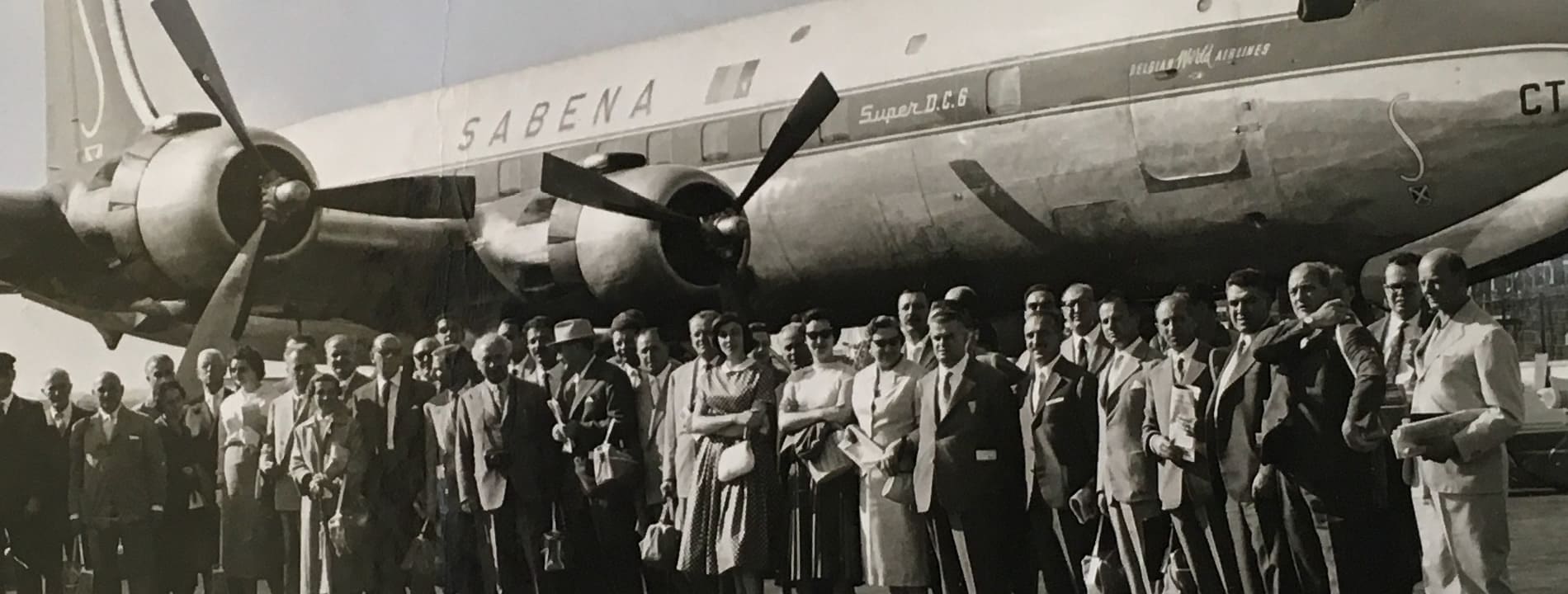 1957. Il gruppo dei Soci della Confederazione Generale del'Industria in partenza per New York per i Viaggio negli Stati Uniti
